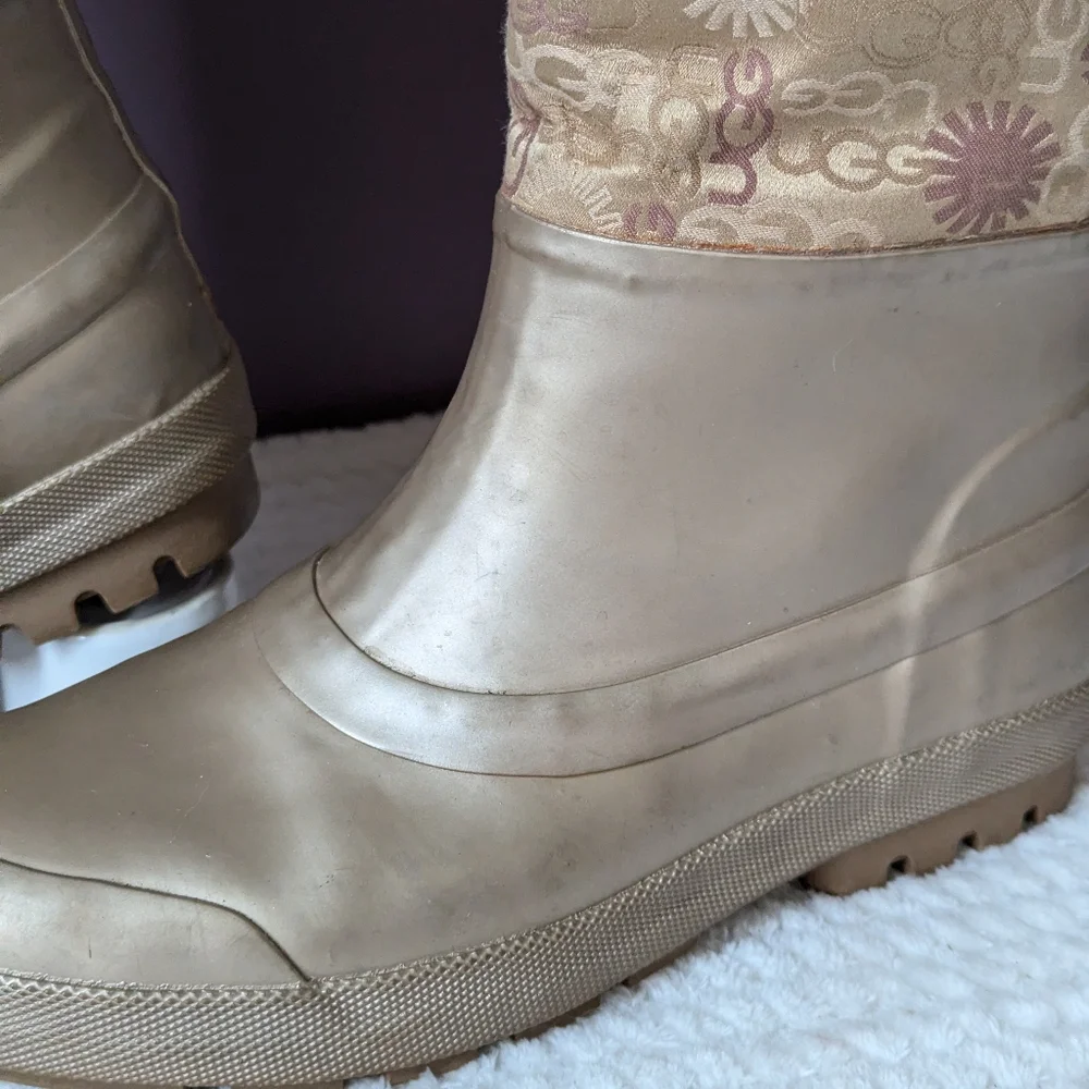 VTG Y2K UGG Wallingford Wellies Gold Sheepskin Logo Print Rain Boots Women's 7 - Picture 6 of 14